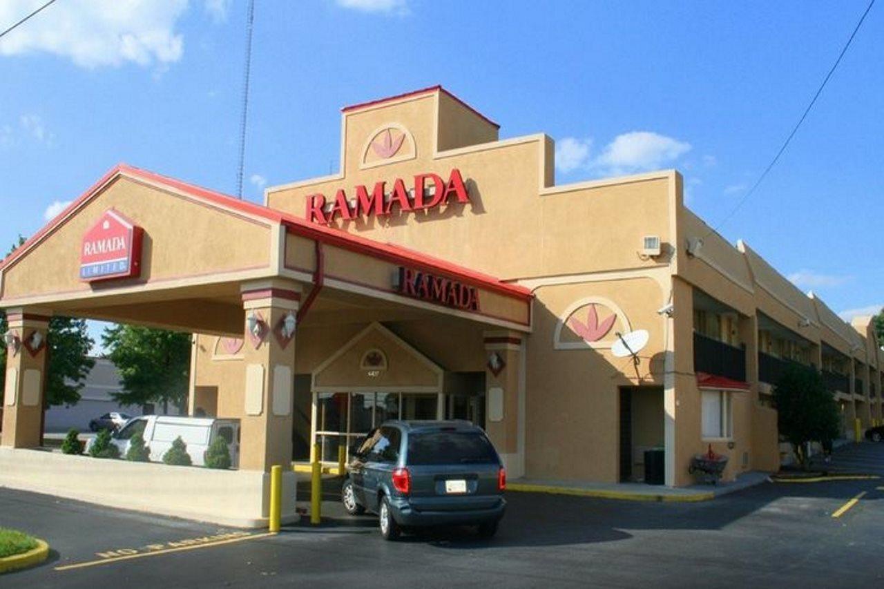 Hotel Ramada By Wyndham West 2*